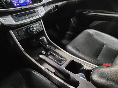 Used 2015 Honda Accord EX-L image 26