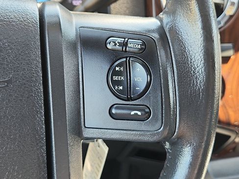 Used 2015 Ford F250 Lariat w/ Lariat Ultimate Package AWD/4WD image 22