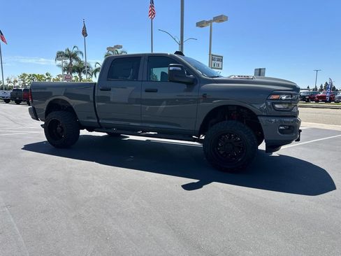 New 2026 RAM 2500 Tradesman AWD/4WD image 5