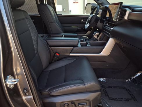 Certified 2025 Toyota Tundra Limited AWD/4WD image 37