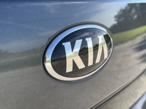 Used 2021 Kia Soul LX FWD image 12