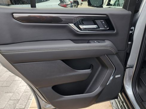 New 2026 GMC Yukon Elevation image 44