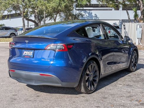 Used 2021 Tesla Model Y Performance image 5