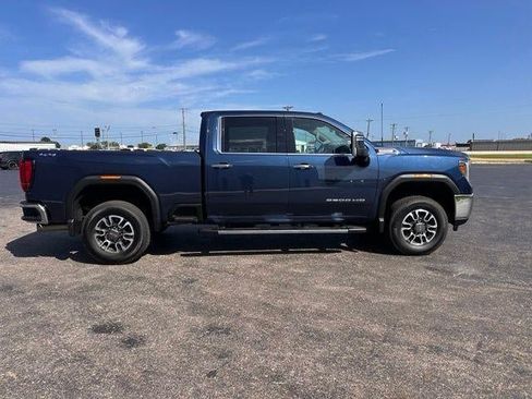 Used 2021 GMC Sierra 2500 SLT w/ SLT Premium Package AWD/4WD image 7