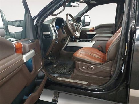 Used 2018 Ford F350 King Ranch w/ King Ranch Ultimate Package image 9