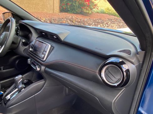 Used 2020 Nissan Kicks SR w/ SR Premium Package image 54