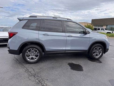 Used 2024 Honda Passport TrailSport image 6