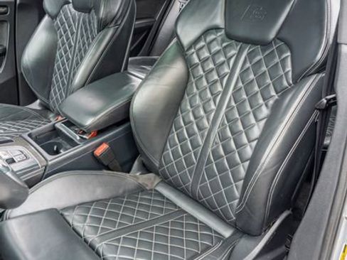 Used 2018 Audi SQ5 Prestige w/ Prestige Package image 19