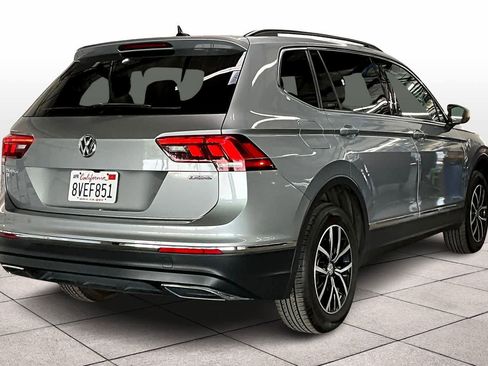 Used 2021 Volkswagen Tiguan SE image 15
