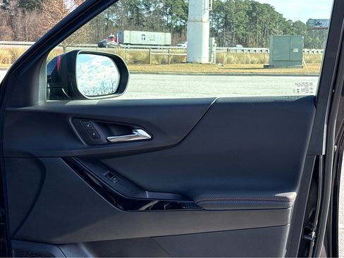 Used 2026 Chevrolet Equinox RS w/ Convenience Package III image 18