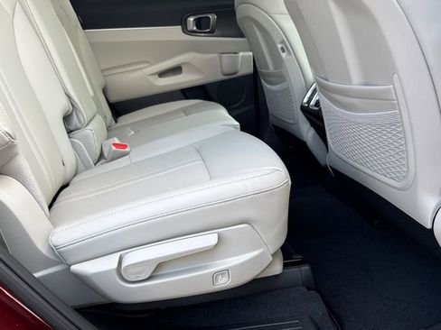 New 2025 Kia Sorento S w/ Panoramic Sunroof Package image 15