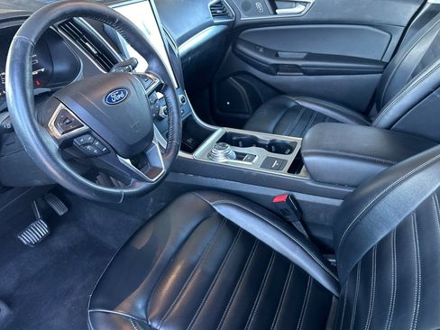 Certified 2022 Ford Edge SEL w/ Convenience Package AWD/4WD image 9