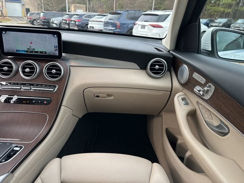 Certified 2020 Mercedes-Benz GLC 300 4MATIC image 17