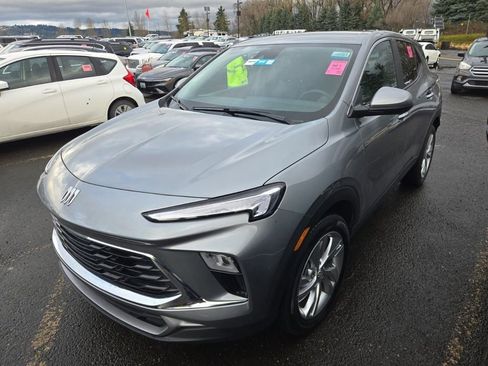 Used 2025 Buick Encore GX Preferred image 2