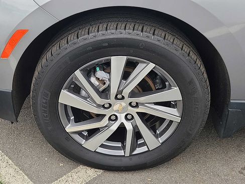 Used 2023 Chevrolet Equinox Premier w/ LPO, Floor Liner Package AWD/4WD image 8