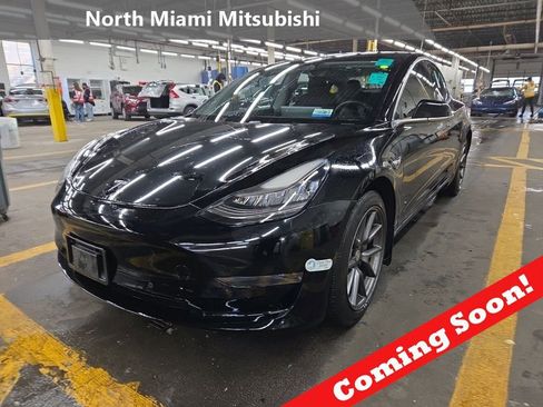 Used 2020 Tesla Model 3 Standard Range Plus image 1