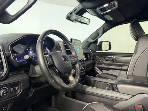Used 2025 RAM 1500 Limited AWD/4WD image 20
