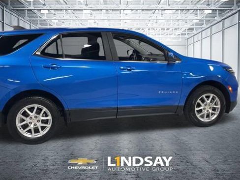 Used 2024 Chevrolet Equinox LT image 2