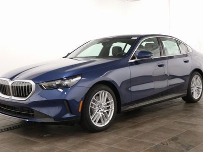 New 2025 BMW 530i xDrive w/ Premium Package