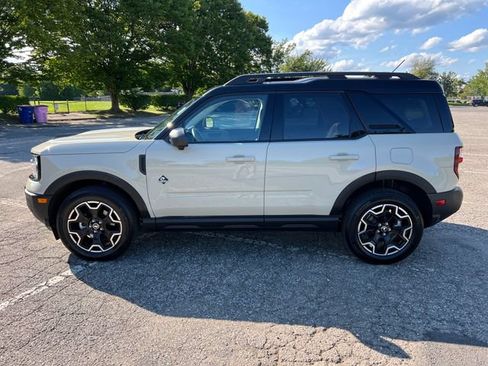 Used 2025 Ford Bronco Sport Outer Banks w/ Outer Banks Tech Package+ AWD/4WD image 6