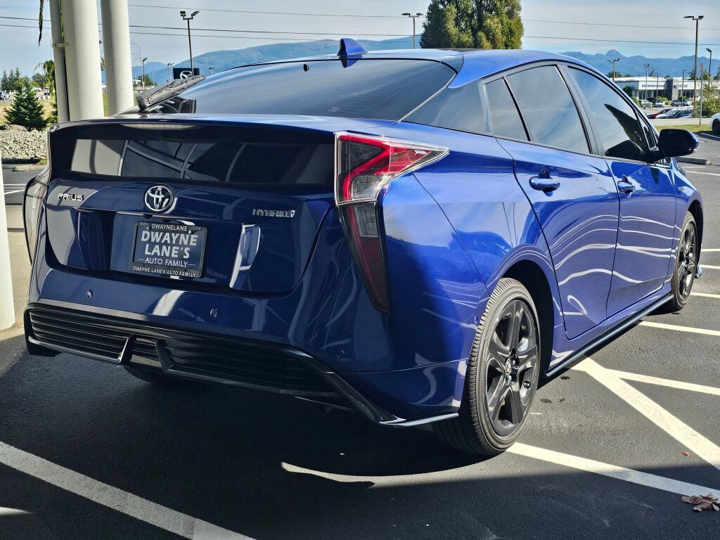 Used 2018 Toyota Prius Four Touring w/ Appearance Package FWD image 5