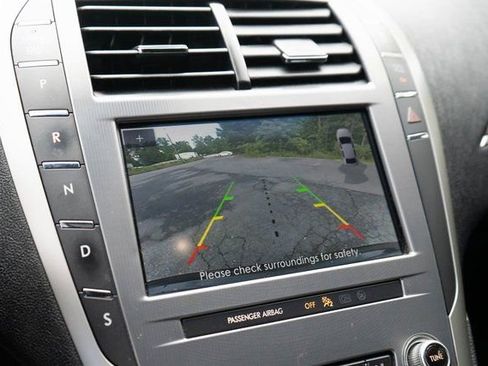 Used 2020 Lincoln MKZ FWD image 6