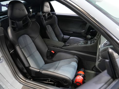 Used 2023 Porsche 718 Cayman GT4 RS image 37