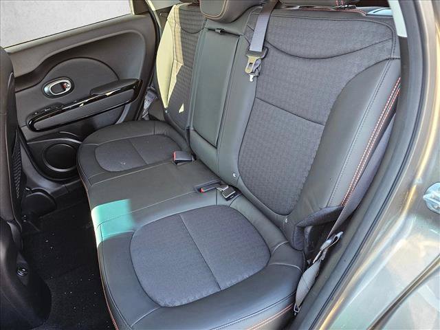 Used 2018 Kia Soul ! w/ Tech Package FWD image 18
