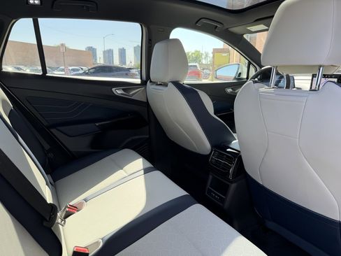 Used 2024 Volkswagen ID.4 Pro S image 38