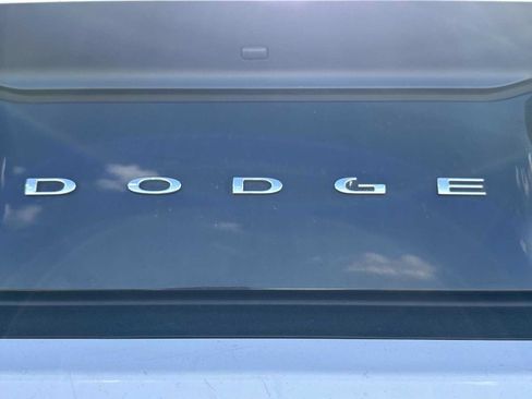 Used 2019 Dodge Challenger SXT RWD image 18