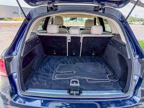 Used 2022 Mercedes-Benz GLC 300 4MATIC image 36