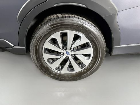 Used 2023 Subaru Outback Premium AWD/4WD image 37