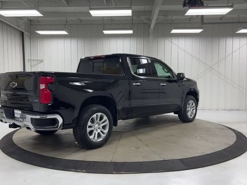 Used 2023 Chevrolet Silverado 1500 LTZ w/ LTZ Convenience Package II AWD/4WD image 8