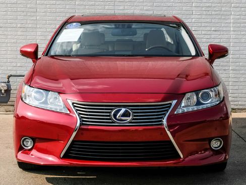 Used 2014 Lexus ES 300h w/ Luxury Package w/Bamboo Trim FWD image 5