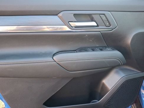 New 2026 GMC Terrain Elevation FWD image 9