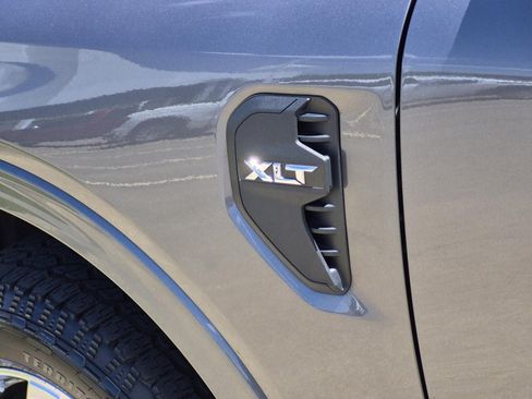 Used 2025 Ford Ranger XLT w/ Equipment Group 301A High RWD image 9
