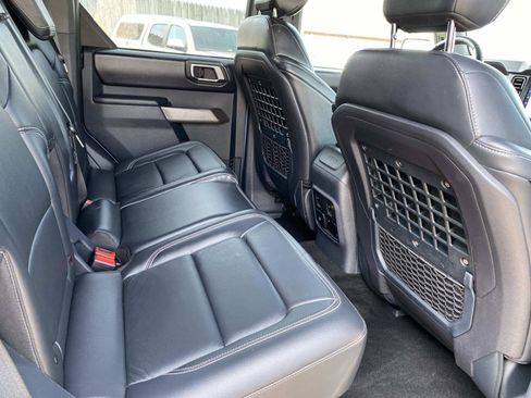 Used 2021 Ford Bronco First Edition AWD/4WD image 25