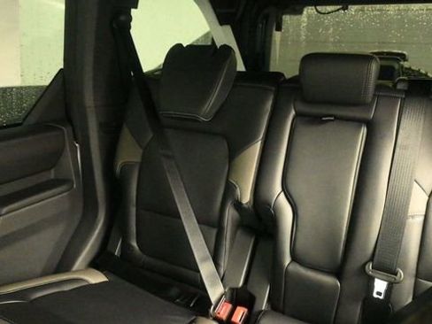 New 2026 Ford Bronco Outer Banks w/ Sasquatch Package AWD/4WD image 21