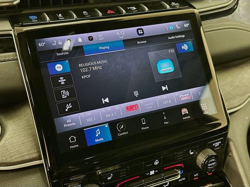 Used 2023 Jeep Grand Cherokee 4WD 4xe image 21