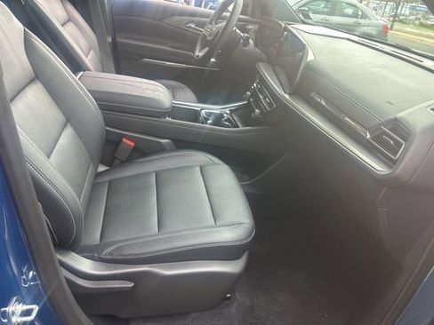 Used 2026 Chevrolet Traverse LT w/ Sun and Wheel Package image 19