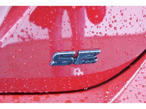 Used 2023 Toyota Camry SE FWD image 8