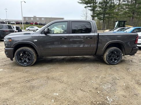 New 2026 RAM 1500 4x4 Crew Cab image 2