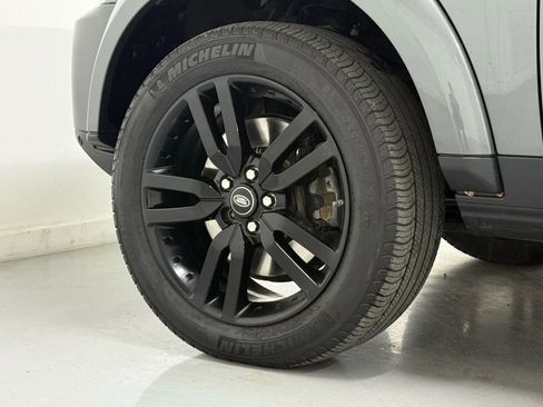 Used 2016 Land Rover LR4 HSE image 41