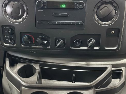 Used 2013 Ford E-350 and Econoline 350 XL w/ PWR Windows & Locks Group image 11