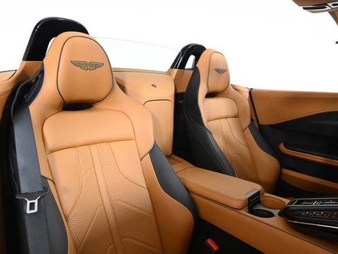Used 2026 Aston Martin V8 Vantage Roadster image 19