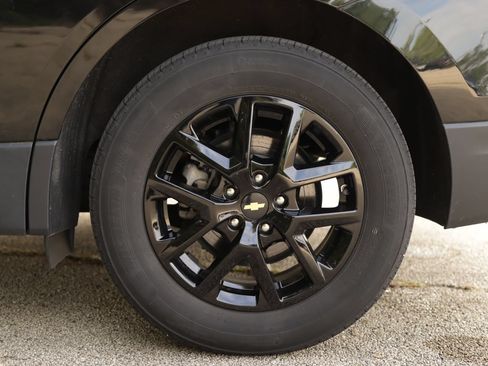 Used 2024 Chevrolet Equinox LT FWD image 34