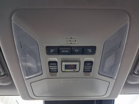 Used 2020 Toyota RAV4 XLE w/ Convenience Package AWD/4WD image 28