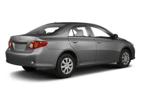 Used 2010 Toyota Corolla S image 2