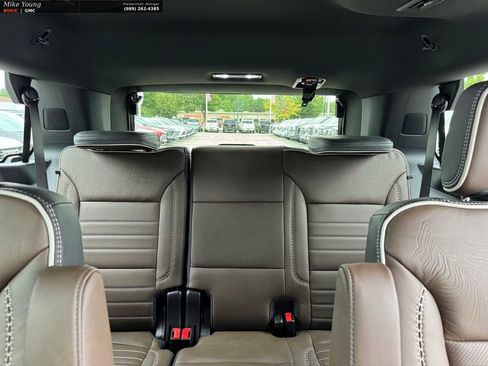 New 2026 GMC Yukon Denali Ultimate AWD/4WD image 13