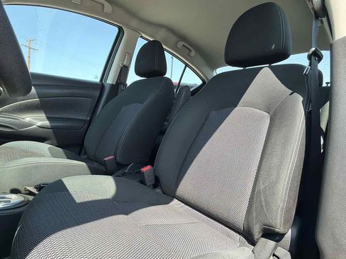 Used 2019 Nissan Versa SV FWD image 8